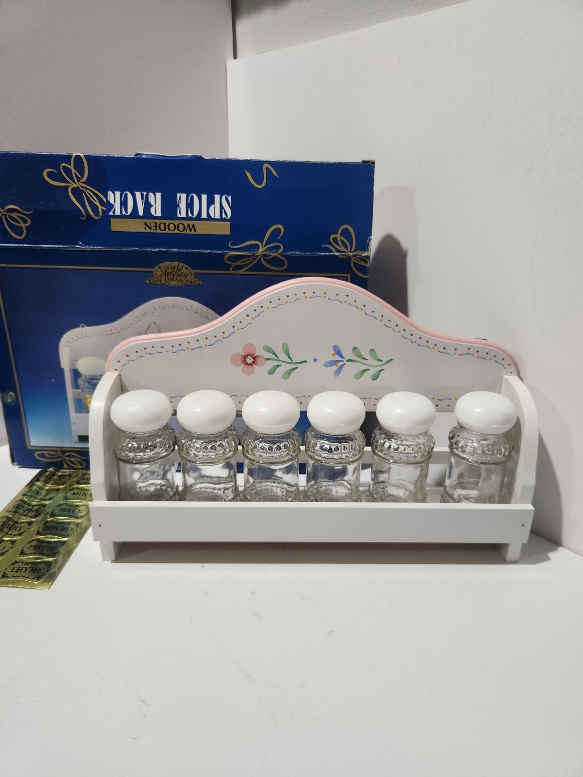 Country Cottage Core Spice Rack New In Box 6 Jars, Wall Hanger, Or Counter Top.