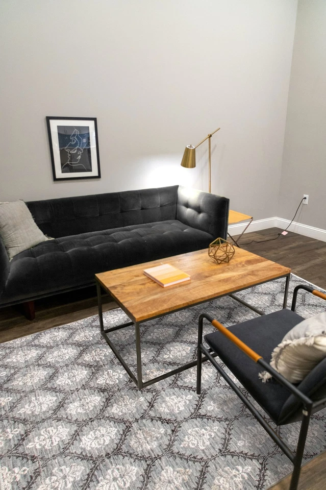 Alfombra oriental tradicional de lana/seda anudada a mano de 8'0" x 9'10" Foto 2 de 4