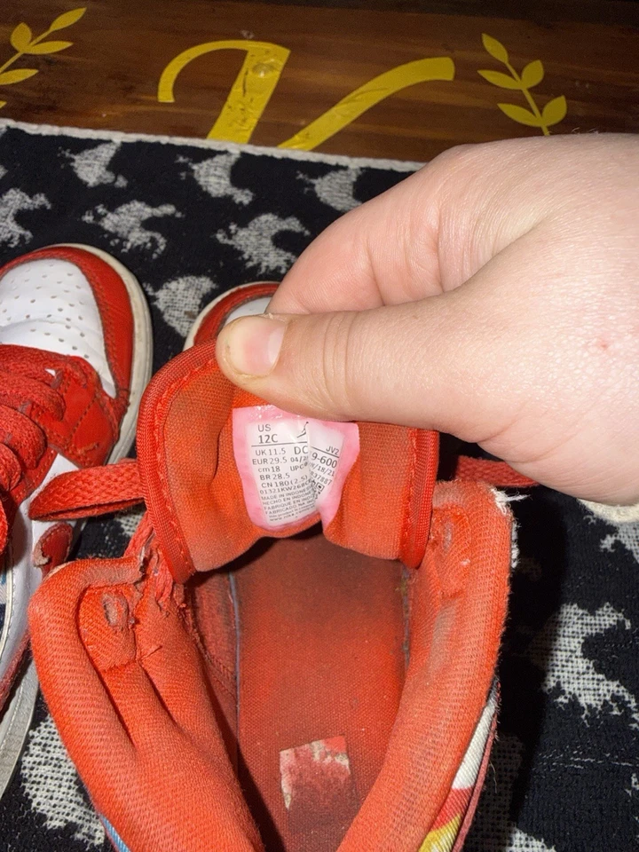 Suéter Nike Air Jordan 1 Mid SE GS Barcelona Color Rojo Talla 12 Niños’s Foto 4 de 4