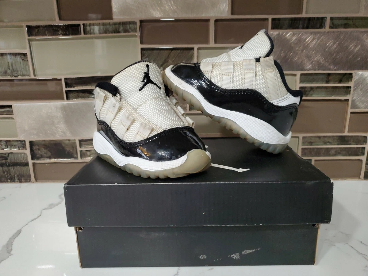 Nike Air Jordan 11 BT Retro Low Emerald White 505836 145 Toddler/Baby Size 4C