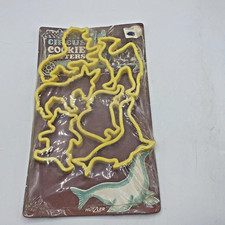 Vintage Hutzler Yellow Circus Cookie Cutters Set Of 6 NOS Made In USA