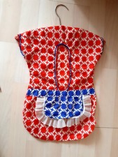 Klammerschürze (Dederon) mit Holzbügel (bezogen) Original DDR