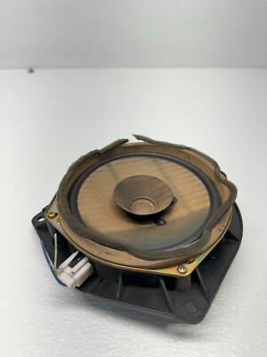 2000-2004 Toyota Tundra Front Right Passenger Side Door Speaker