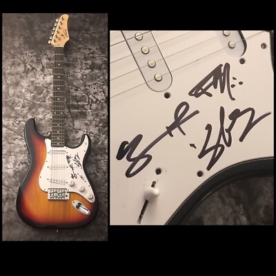 GFA Everywhere I Go x3 Band * HOLLYWOOD UNDEAD * Signierte E-Gitarre H6 COA