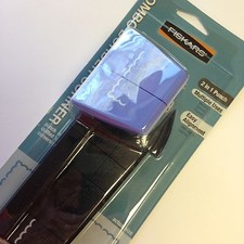 Fiskars Border and Corner Punch - Quilted Corners - 01-005118 - NEW