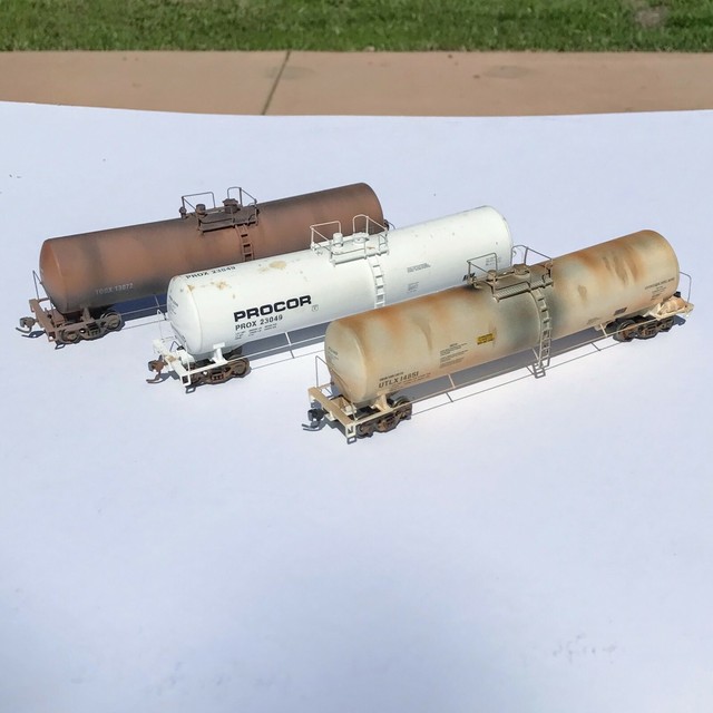 LOT of SIX Weathered HO Scale Walthers & Atlas Tank Cars PROCOR UTLX