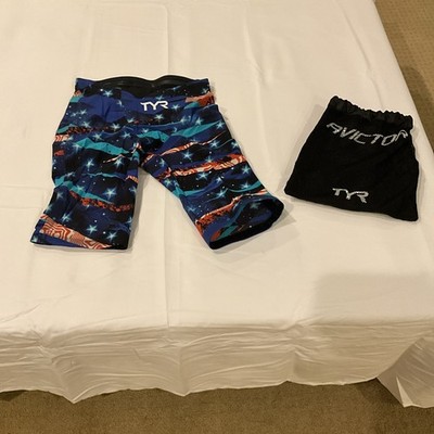 TYR AVICTOR Competitive Men's High Performance Tech Suit Size 28 Omaha Nights