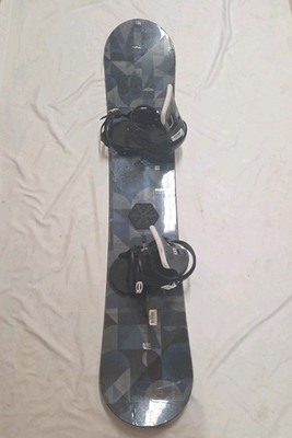 Burton Clash Snowboard 155cm Flat Top W/ 2026 Burton Freestyle Bindings