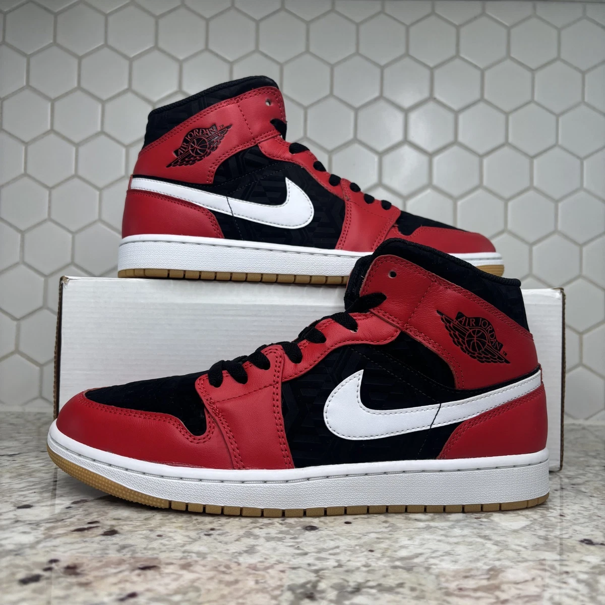 Jordan 1 SE Mid Christmas for Sale - Authenticity Guaranteed - eBay