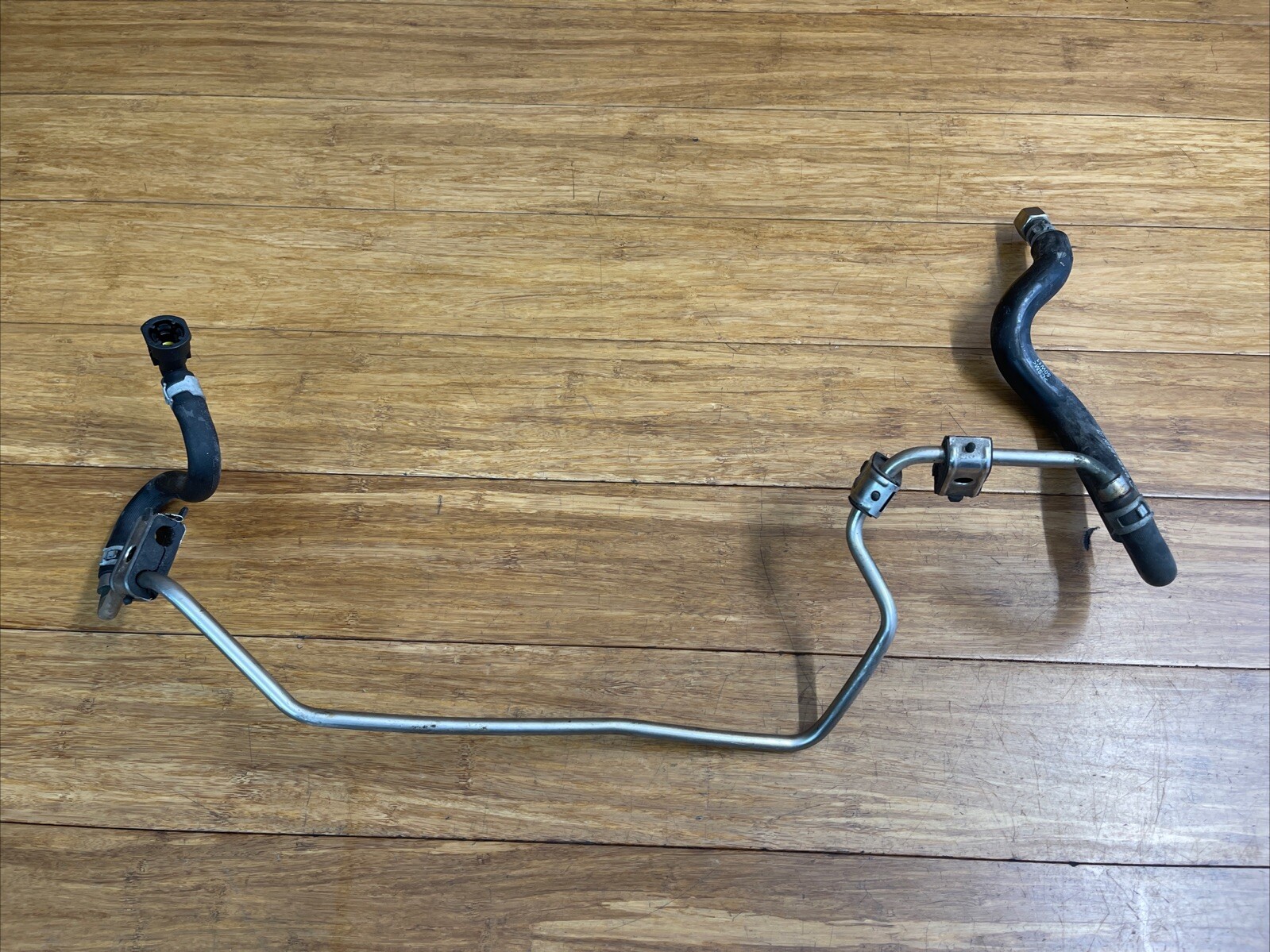 2011-2015 Audi R8 42 5.2L Spyder Fuel Hose Line Pipe Tube OEM 427201215E