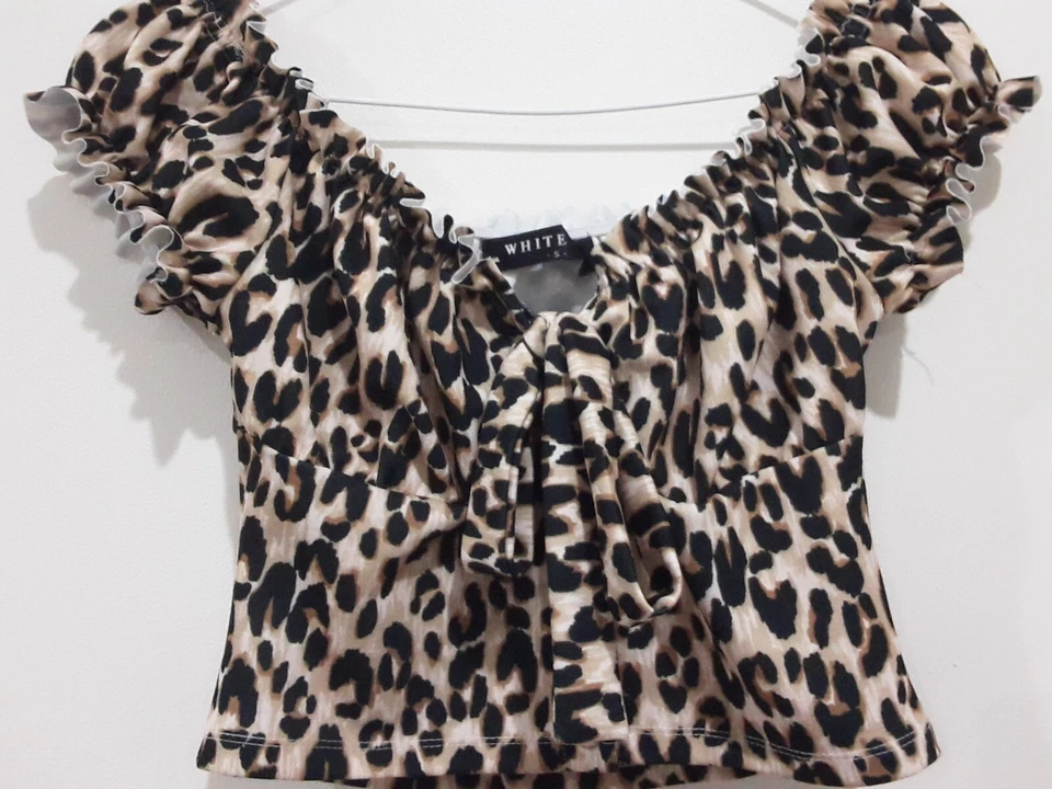White Fox  Crop Top Size Small  Animal Print  Buttons Tie Front Summer Party - Image 4 of 4