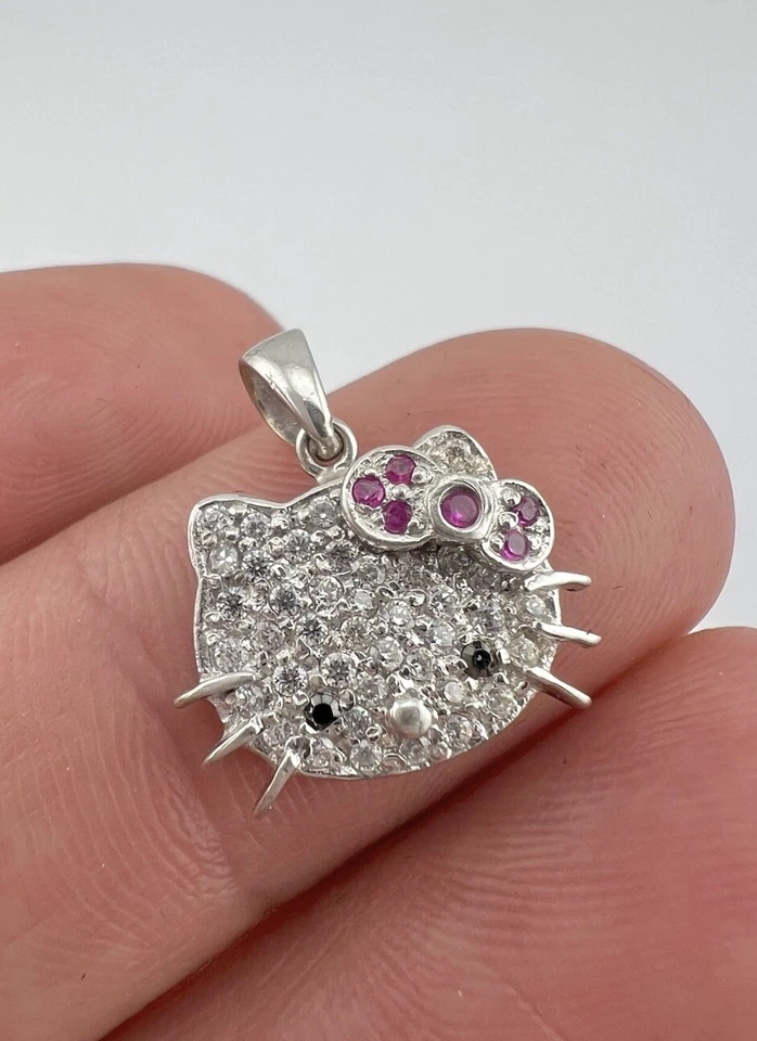Colgante Kimora Lee Simmons HELLO KITTY Oro Blanco 18k Circonitas Cúbicas Foto 2 de 4
