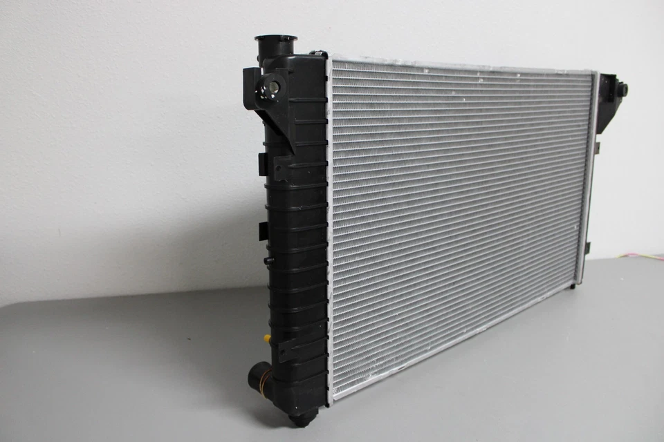 1994 2001 DODGE RAM 1500 (GAS) FRONT RADIATOR Foto 3 de 4
