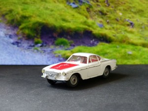 corgi toys volvo p1800