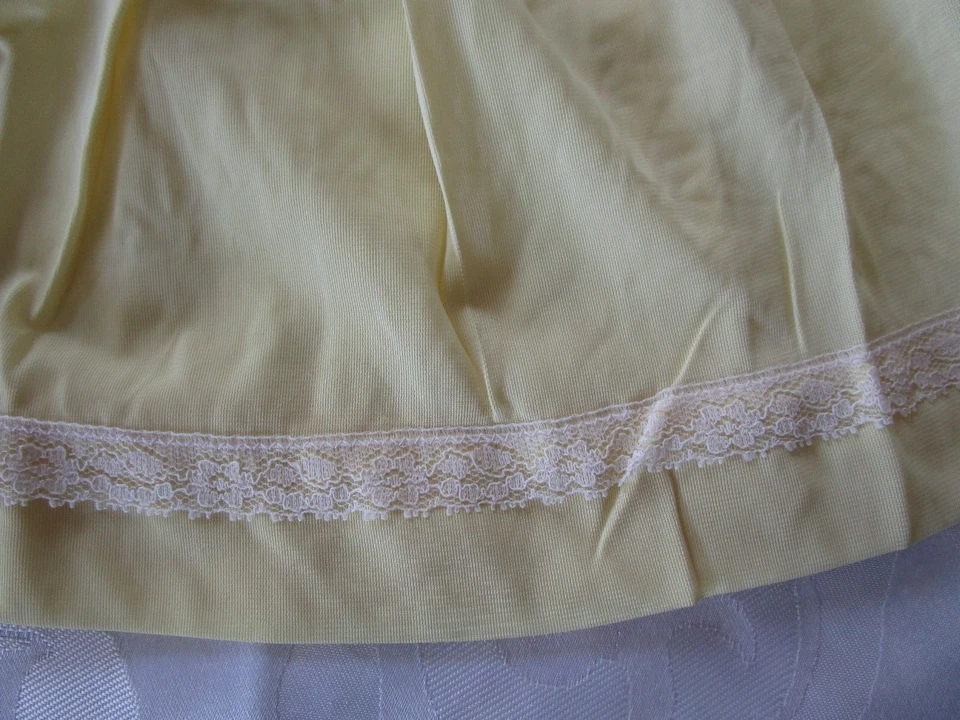 Vintage BABY DRESS, 0-3M, Yellow NYLON TRICOT, WHITE Lace 50’s-60’s, DOLL DRESS - Image 3 of 4