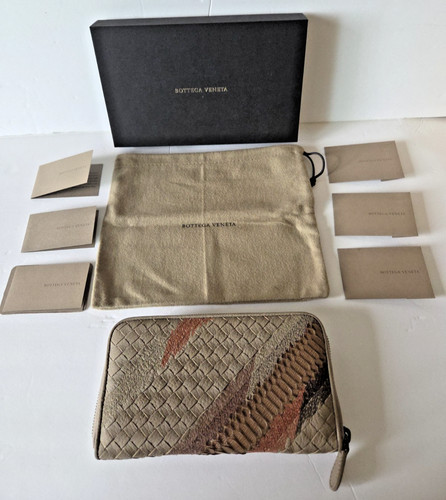 NWT Authentic Bottega Veneta Limited Edition Intrecciato Zip-Around Wallet