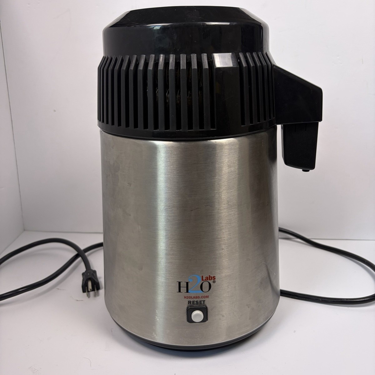 H2O Labs/MegaHome MH943S Countertop Water Distiller Black