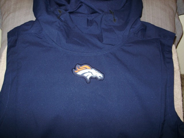 nike broncos hoodie