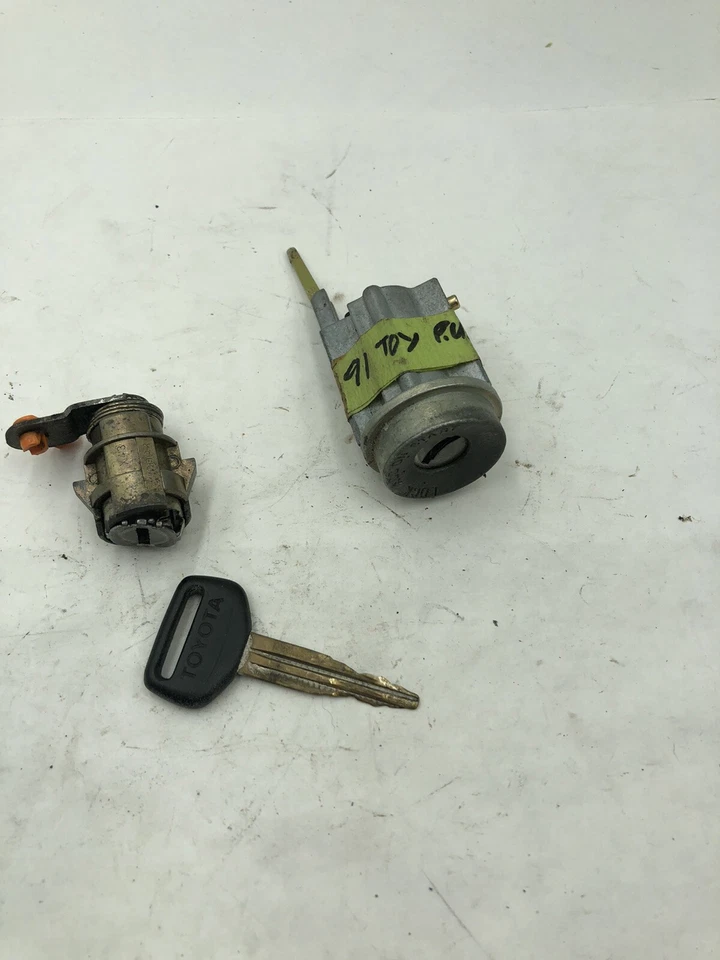 Toyota Pickup 1991 bloqueo de encendido con llave OEM juego original Foto 4 de 4