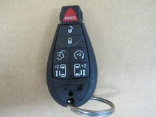 2010 Chrysler Town And Country Keyless Entry 7 Button Remote Hidden Key Fob Oem 2010 Chrysler Town And Country Keyless Entry 7 Button Remote Hidden Key Fob Oem