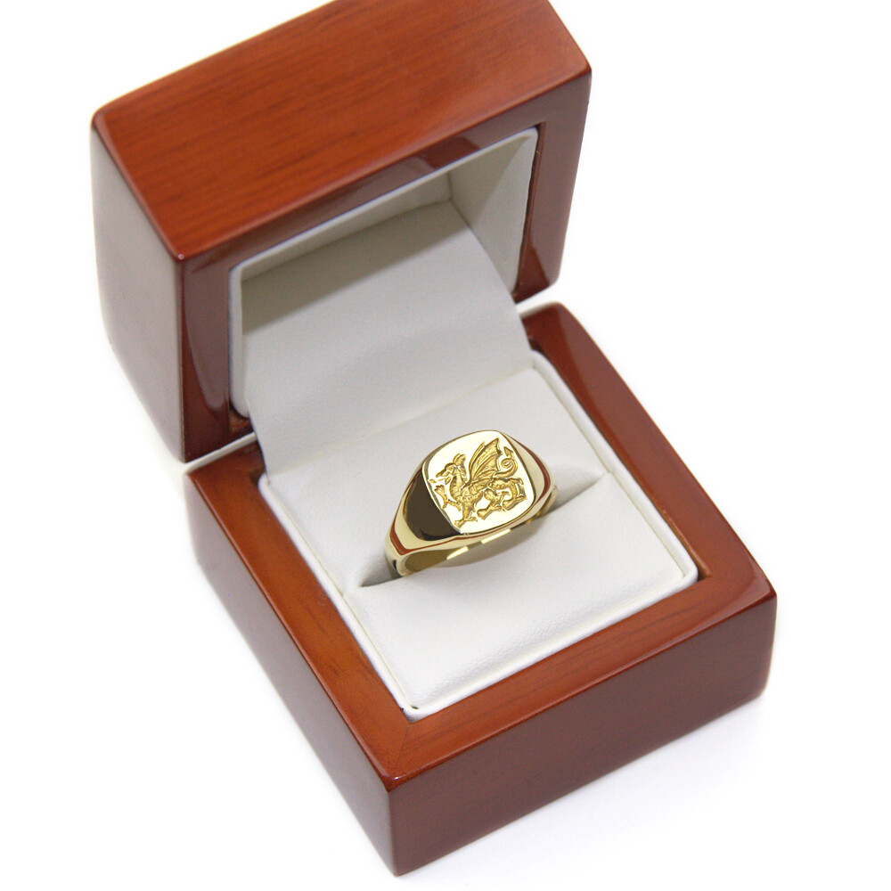 Signet Ring Gold Welsh Dragon 18ct Gold