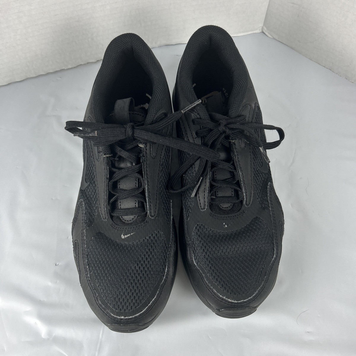 Nike air max bolt Mens size shoes black athletic running