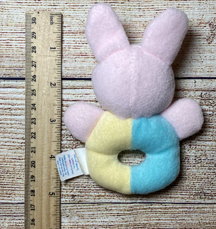 1999 Antigo Kids II Anel Bebê Chocalho Azul Rosa Amarelo Coelho Brinquedo Macio de Pelúcia - Imagem 2 de 2