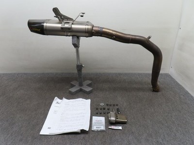 トライアンフデイトナ675 06-12 アクラポビッチスリップオンマフラー Daytona 675 06-12 Akrapovic Stainless Steel/Titanium Slip-On