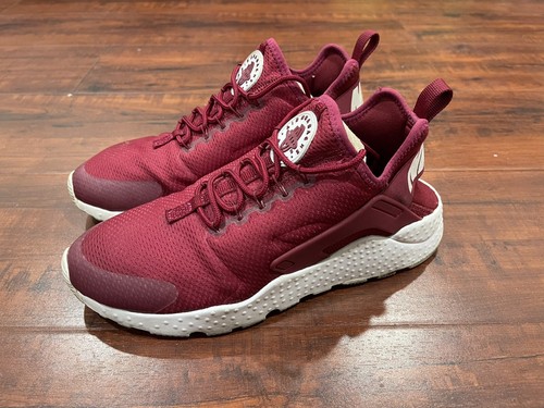 noble running shoes
