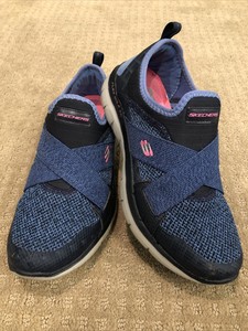 sketchers navy trainers