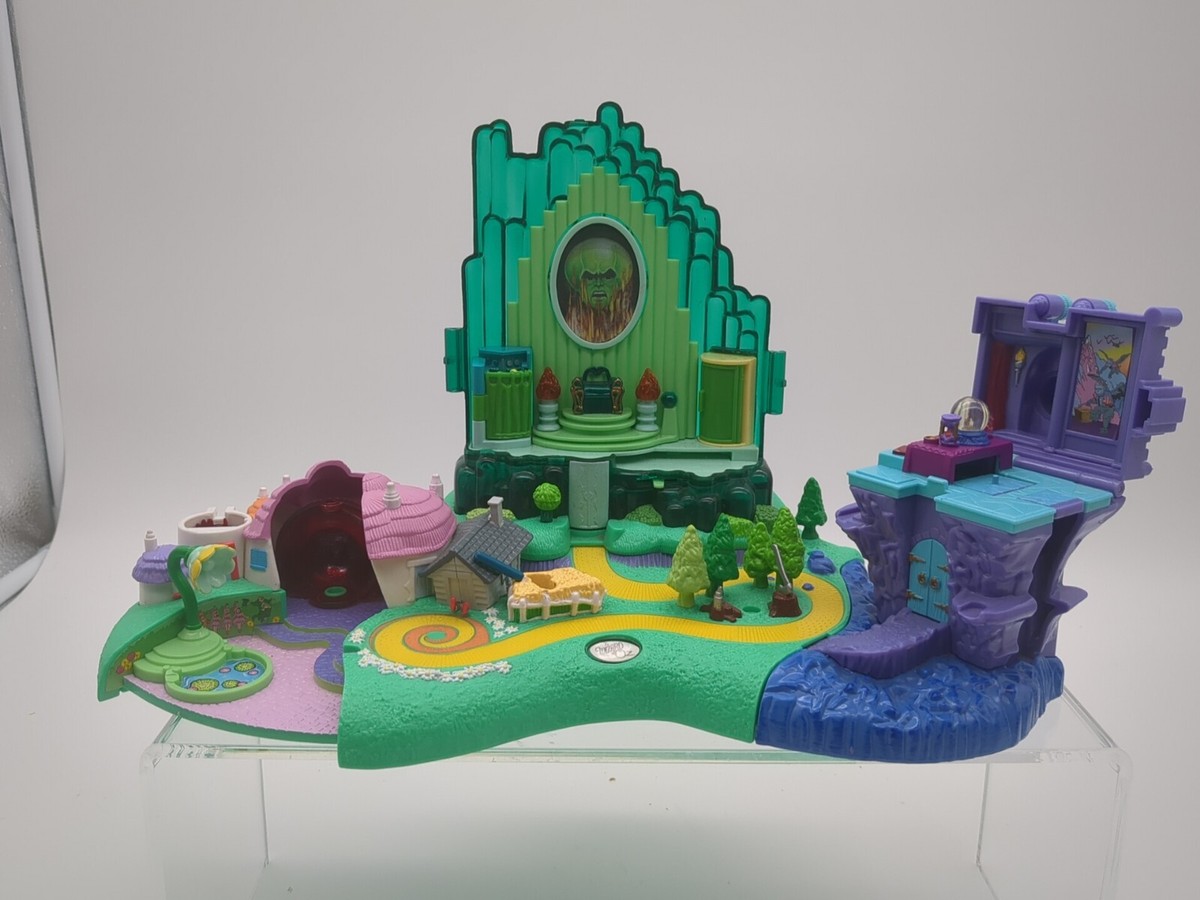 WIZARD OF OZ Polly Pocket Emerald City Playset 2001