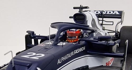 Scuderia AlphaTauri Honda F1 Yuki Tsunoda #22 AT02 Bahrain GP 1:18 Model Car - Picture 7 of 8