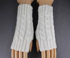 Cream cable knit arm warmer fingerless gloves warmers open thumb texting