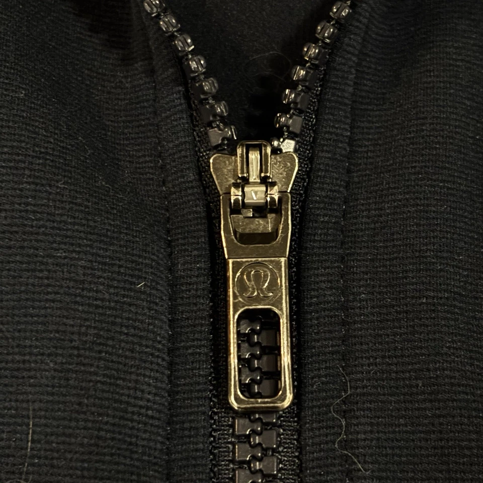 Lululemon Sojourn Jacket Blue Athleisure Full Zip Performance Preppy Mens Size L - Image 4 of 4