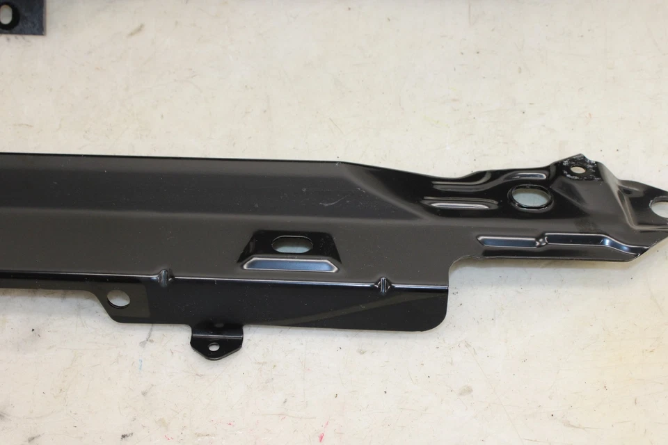 2014-2022 Infiniti Q50 Tie Bar / Retainer OEM MK18 - Image 4 of 4