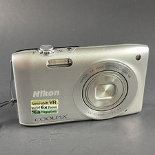Nikon COOLPIX S3300 6x Optical Zoom 16.0 MP Silver Extra Battery