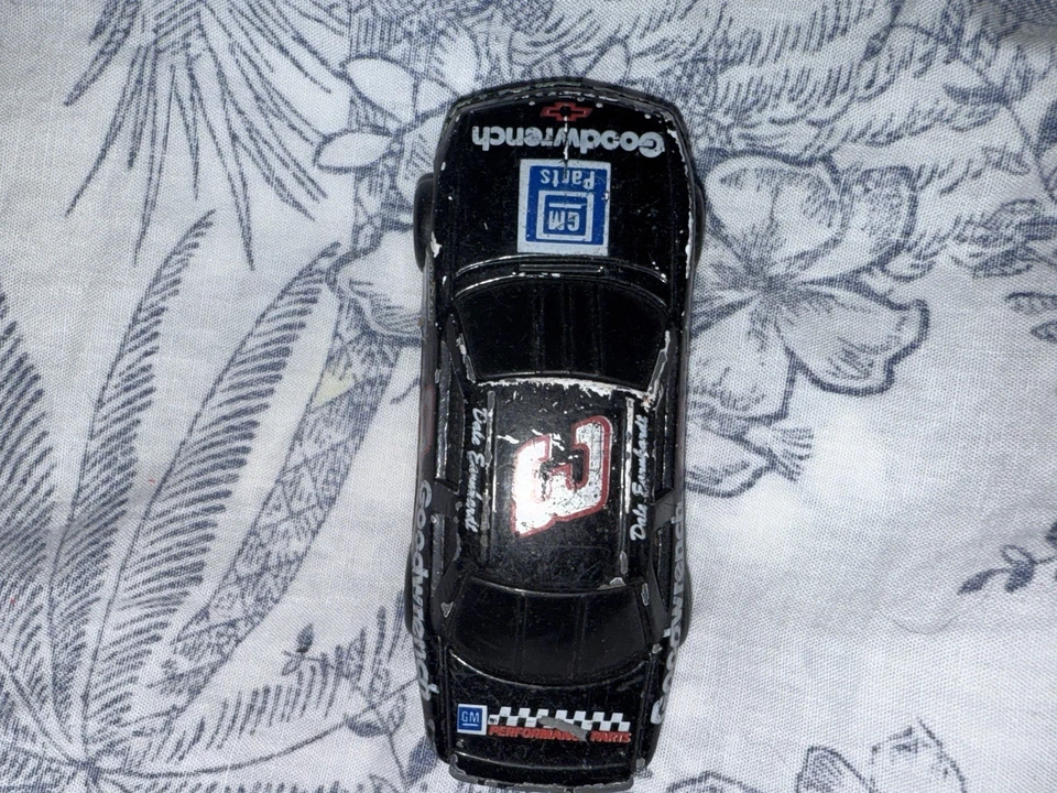 Coche diecast número 3 Racing Champions Dale Earnhardt 1992 Foto 2 de 4