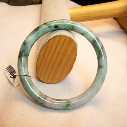57 mm Grade A Burmesische Jade Jadeit Armreif Armband | Grün "Moos im Schnee" - Bild 3 von 11