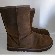 UGG Australia Mens Classic Short Deco Boot Stout Size 9. Worn once
