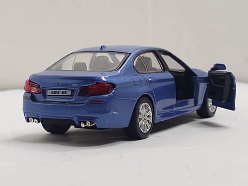 UNI Fortune Blue BMW M5 Sedan Diecast 1:32 Scale Model Car Pullback - Picture 13 of 21