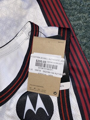 Nike Authentic 22/23 Chicago Bulls Vaporknit City Edition Jersey