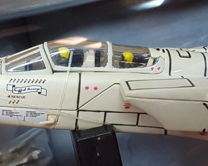 New FORCES OF VALOR 80011 1/72 RAF PANAVIA TORNADO GR1 KUWAIT 1991 Released 2007 - Bild 3 von 3