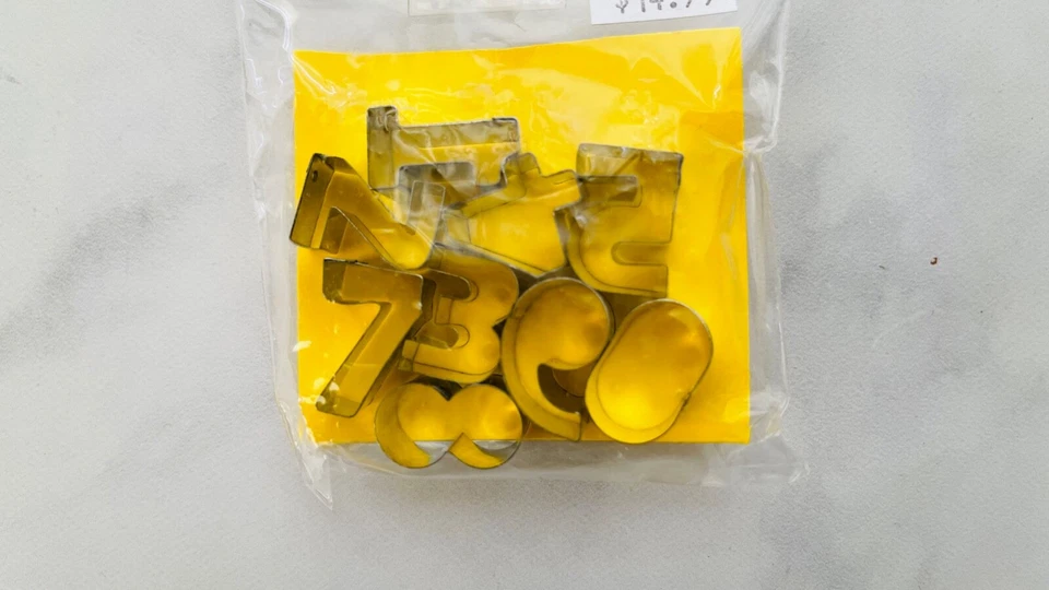 ¡Nuevo! Cortadores de galletas/fondant pequeños alfabetos y números, ¡para pasteles y galletas! Foto 4 de 4