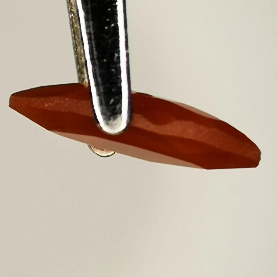 Gemme naturelle d'Afrique - Cornaline - Marquise 0.70 Carat - 9.8 x 4.8 x 2.2 mm - Imagen 4 de 4