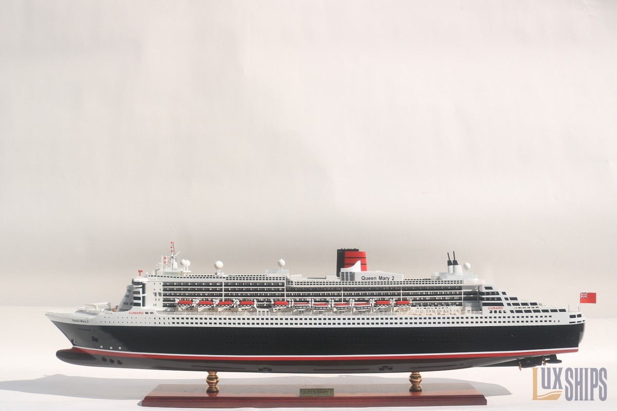 Queen Mary 2 Model Ship - Queen Mary 2 Wooden Ship Model 102cm