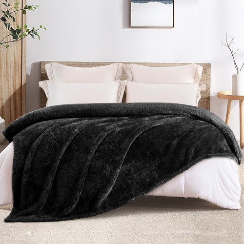 Black King Size Blanket for Bed, 300GSM Soft Warm Fleece Fabric, Decorative L... - Picture 7 of 8