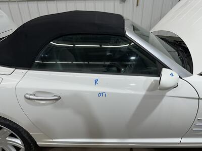 04-08 CHRYSLER CROSSFIRE CONV PASSENGER RIGHT FRONT DOOR ALABASTER WHITE P61