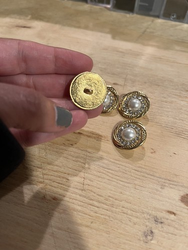 Set Of 4 Wonderful Gold Buttons with Pearls & Crystals Rhinestones 3/4” Round - Picture 3 of 5