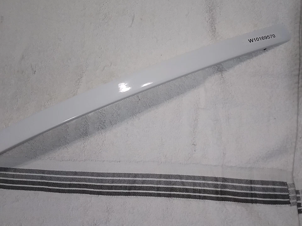 Manija de puerta de refrigerador Kenmore N.º de parte: W10169570 Foto 2 de 4