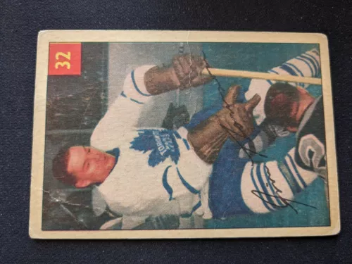 1954-55 Parkhurst Hockey Card # 32 Jim Thomson - Toronto Maple Leafs (VG)